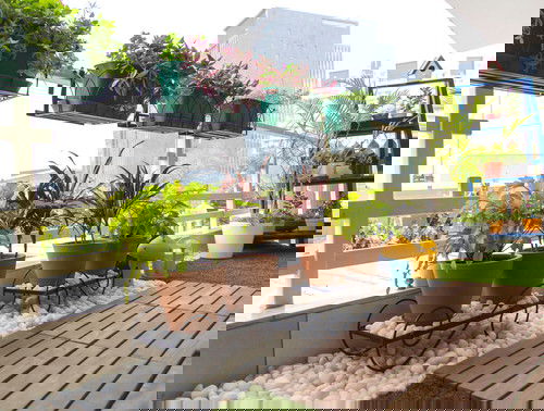 Design Tricks for Balcony Garden 11